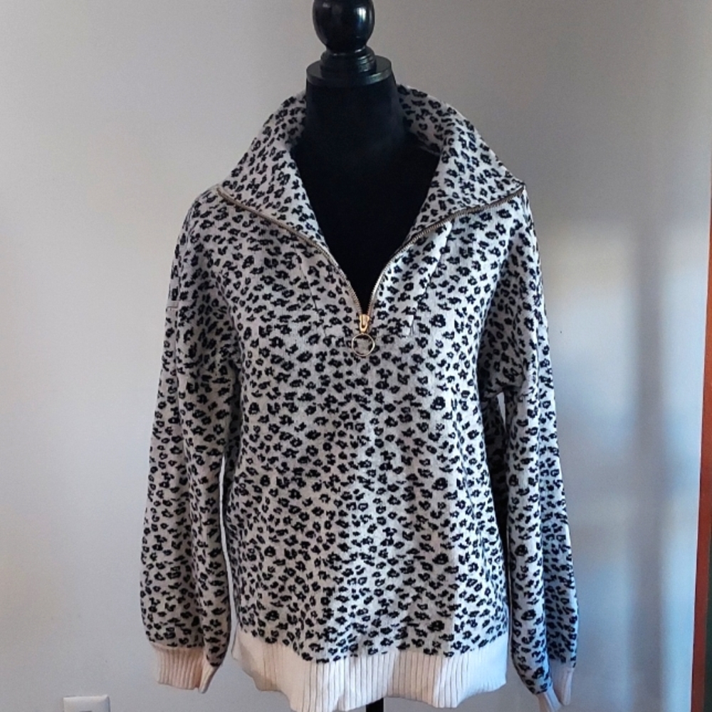 Loft Sweater - Picture 2 of 4